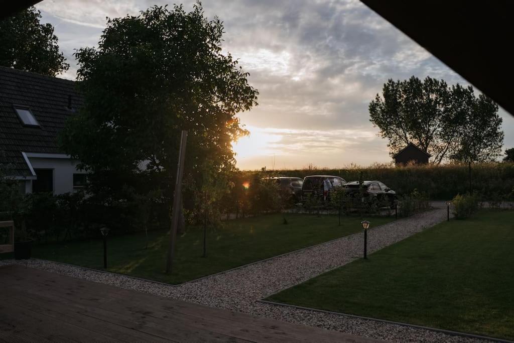 De Os Aan De Dijk Villa Grafhorst Eksteriør billede